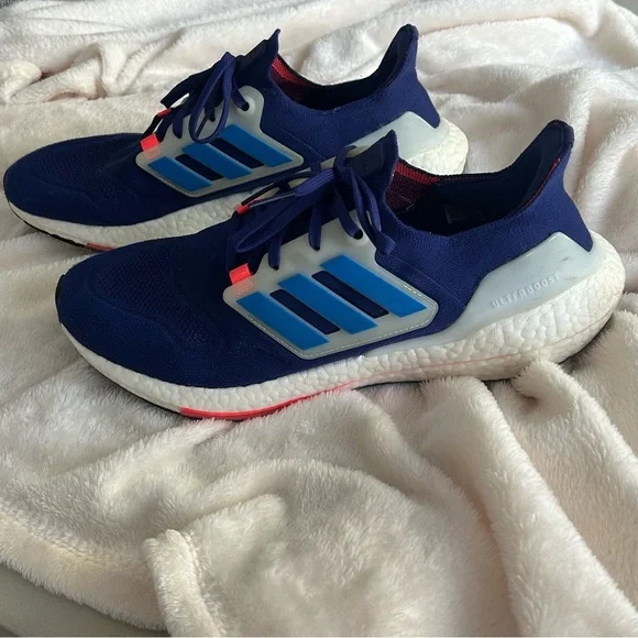 Adidas  Men’s Ultraboost Blue and White Sneakers  Size 12.5 - Picture 13 of 13